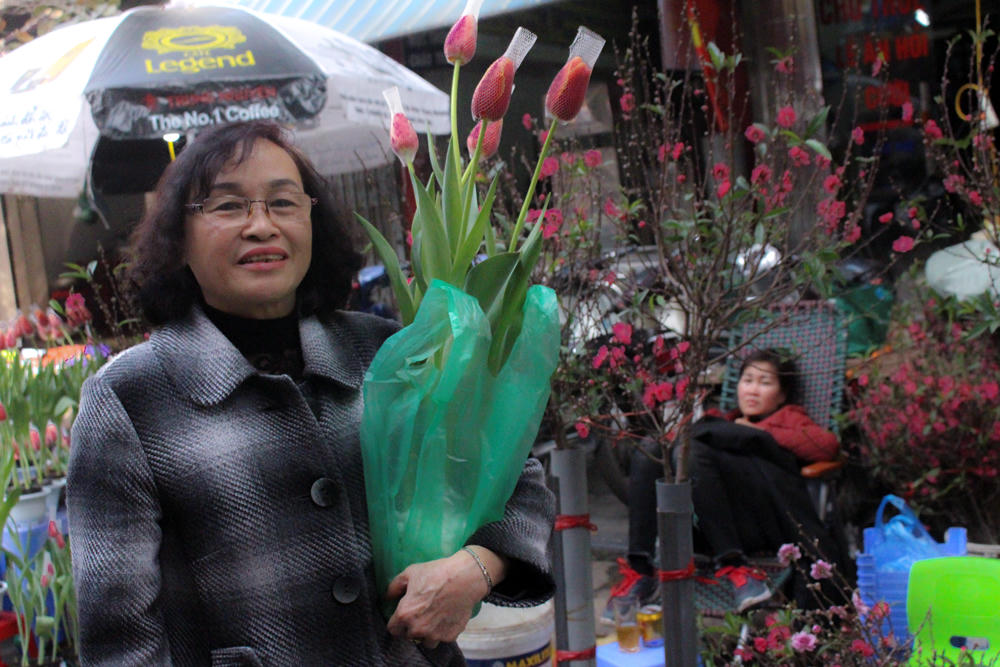 Chú lợn trăm triệu đồng bày bán tại phiên chợ cuối năm
